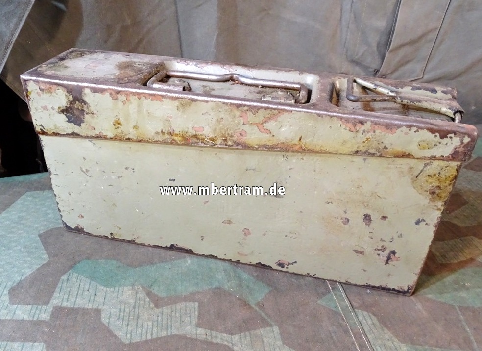 MG 08 Patronenkasten 15, kaiserliche Marine, graue Schiffsfarbe