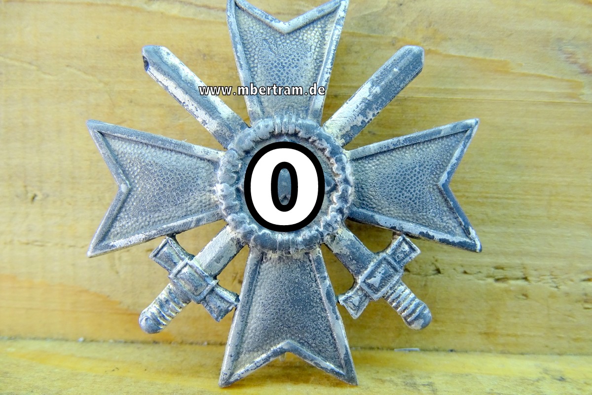 Kriegsverdienstkreuz 1939 1.Klasse mit Schwertern, Feinzink