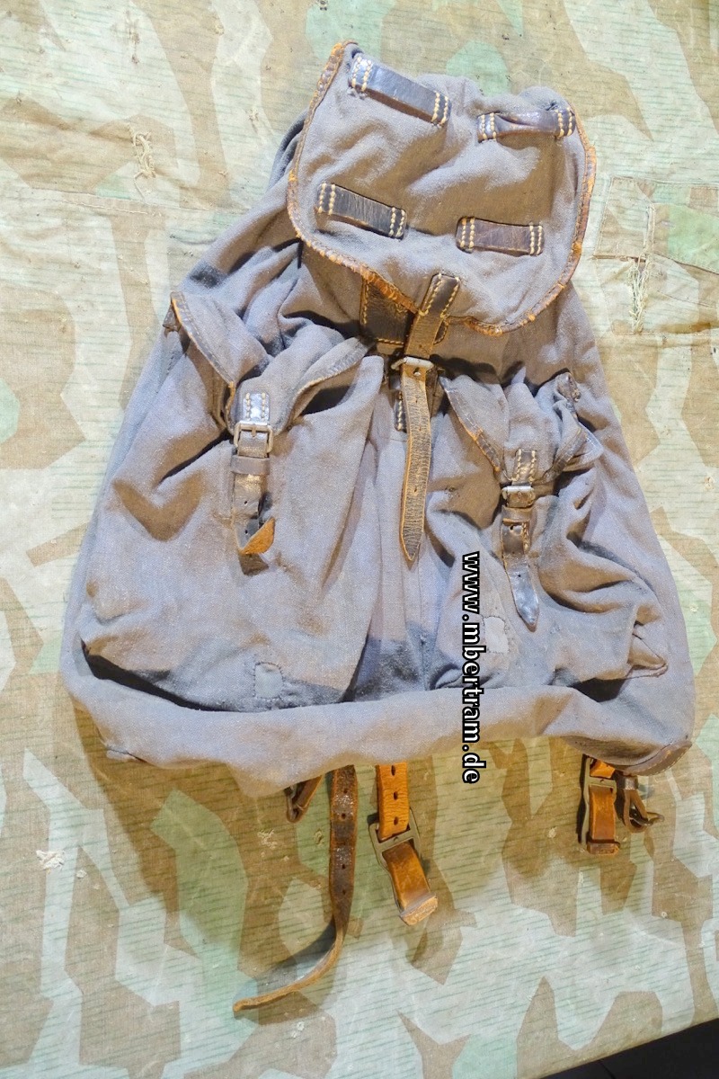 Luftwaffe / Fallschirmjäger / Felddivision: blaugrauer Rucksack 1943