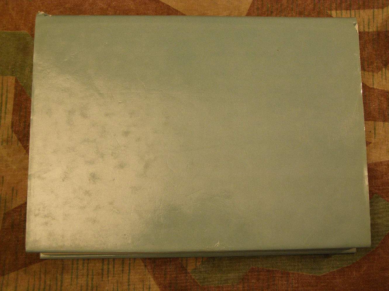 Ehrenbuch des deutschen Soldaten. 1986 . 527 S. viele Abb.