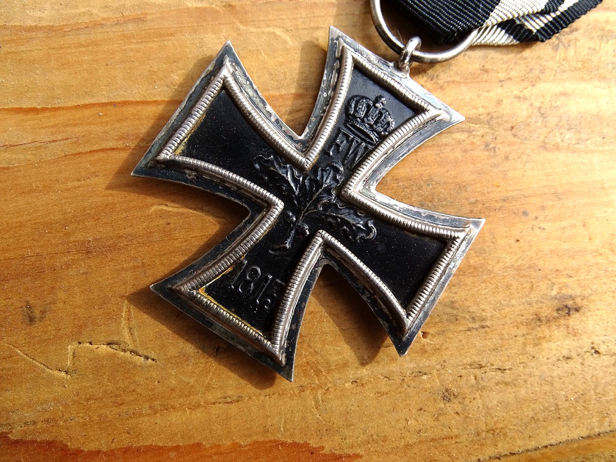 Eisernes Kreuz 2. Klasse 1914 mit vorl. Urkunde Füsselier Rgt. 88, mit Philipp Rechnung, Herstellermarke KO