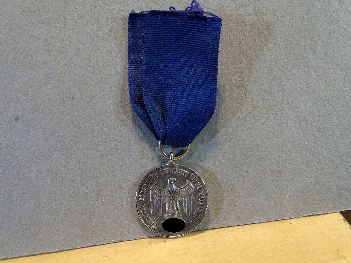 Replik Dienstzeitmedaille Wehrmacht für 4 Jahre mit Band. 