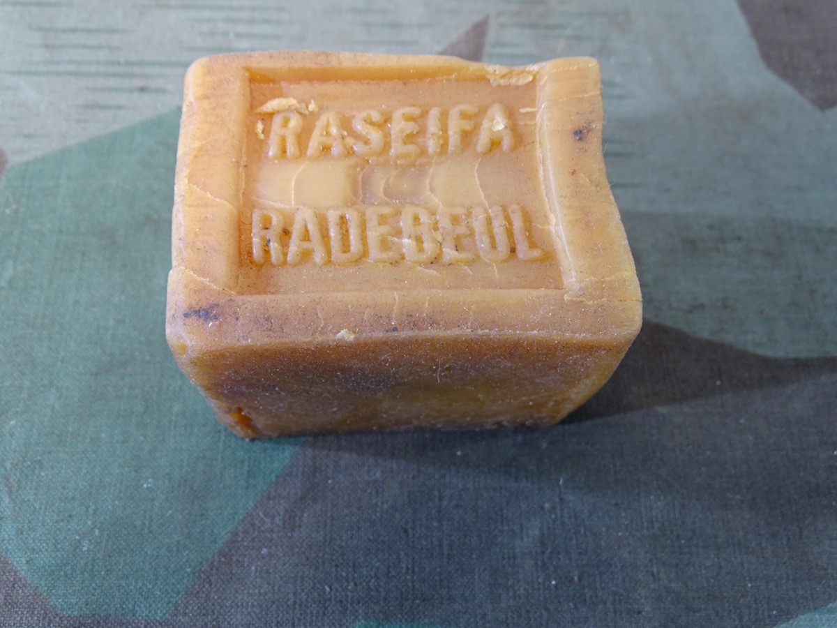 1 Originalstück Waschseife, Raseifa Radebeul, wohl frühe DDR Produktion