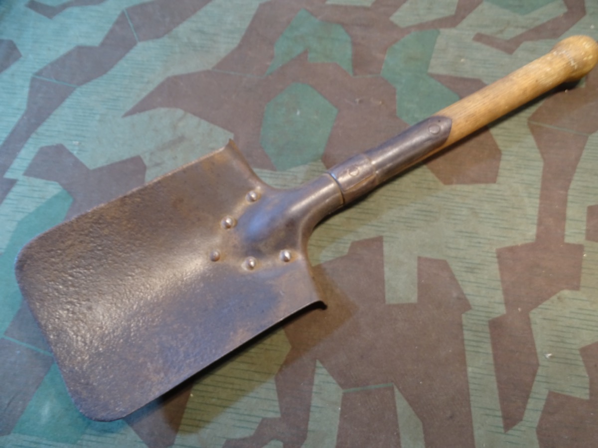 1. Weltkrieg / Reichswehr/ frühe Wehrmacht-   Feldspaten, genietet
