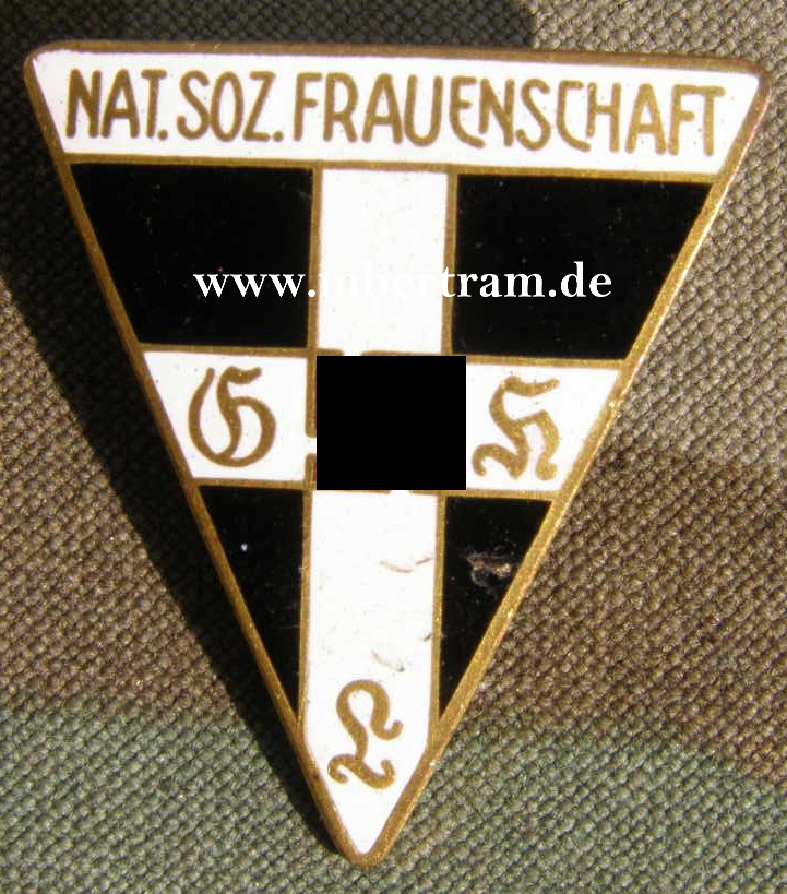 NS - Frauenschaft Mitgliedsabzeichen 7. Form, mittel