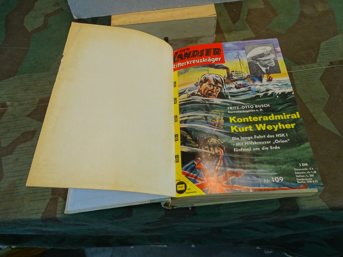 Gebundenes Buch mit Landser Sonderbänden und Ritterkreuzträger Bänden Gebundenes Buch mit Landser Sonderbänden und Ritterkreuzträger Bänden