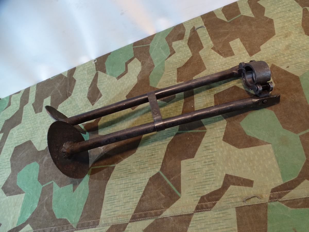 Zweibein für Russiche Panzerbüchse PTRS 41
