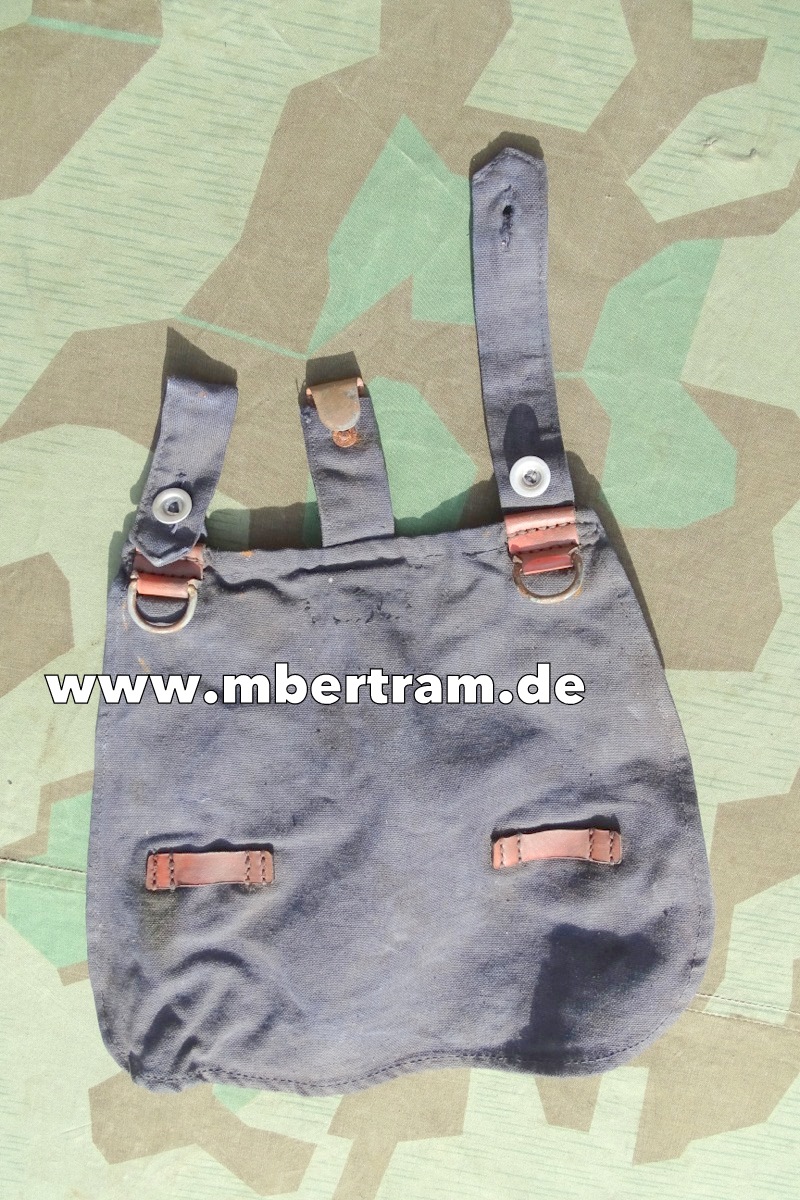 Brotbeutel Luftwaffe, blauer Stoff, braune Aufnäher, Stempel: Hst.- Code, 1942