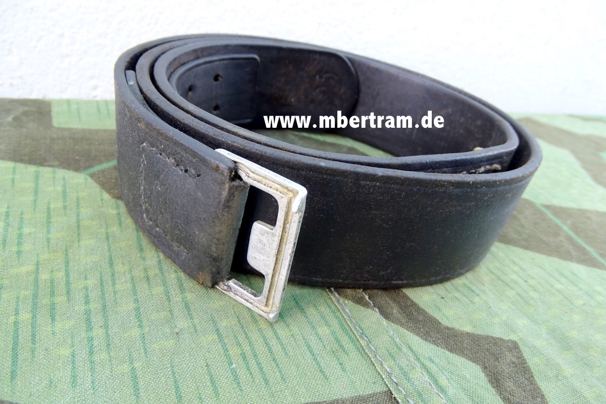 2. Weltkrieg, Koppelriemen für Polizeikoppel,  Zustand 1-2, schwarzes Leder 105cm