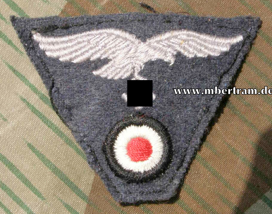 Adler über Kokarde f. Luftwaffen Einheitsfeldmütze M 43
