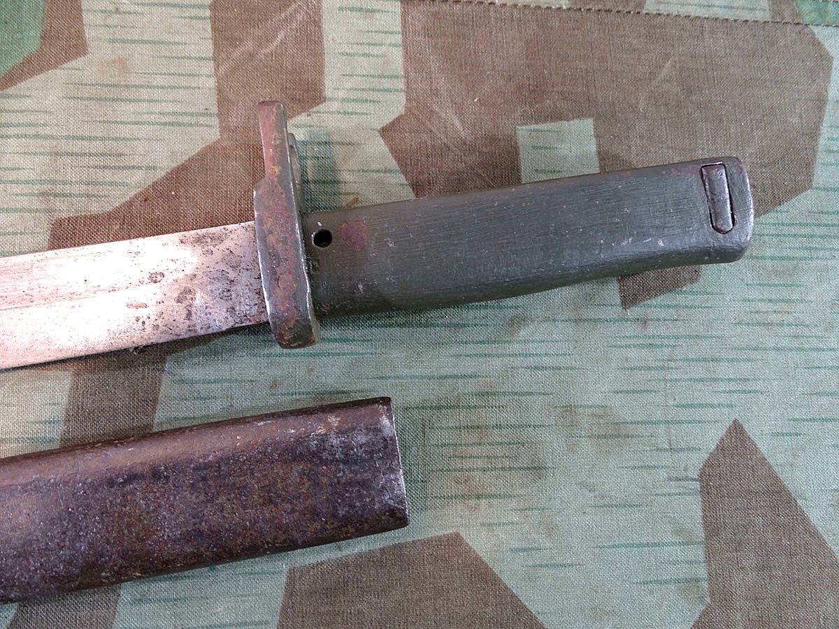 Ersatz- bzw. Notbajonett 88 /98, deutsches Reich, Haken an Scheide fehlt Ersatz- bzw. Notbajonett 88 /98, deutsches Reich, Haken an Scheide fehlt