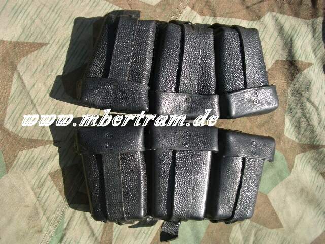 Paar K98 3er Munitionstaschen, gleicher Hersteller, RB Nr.