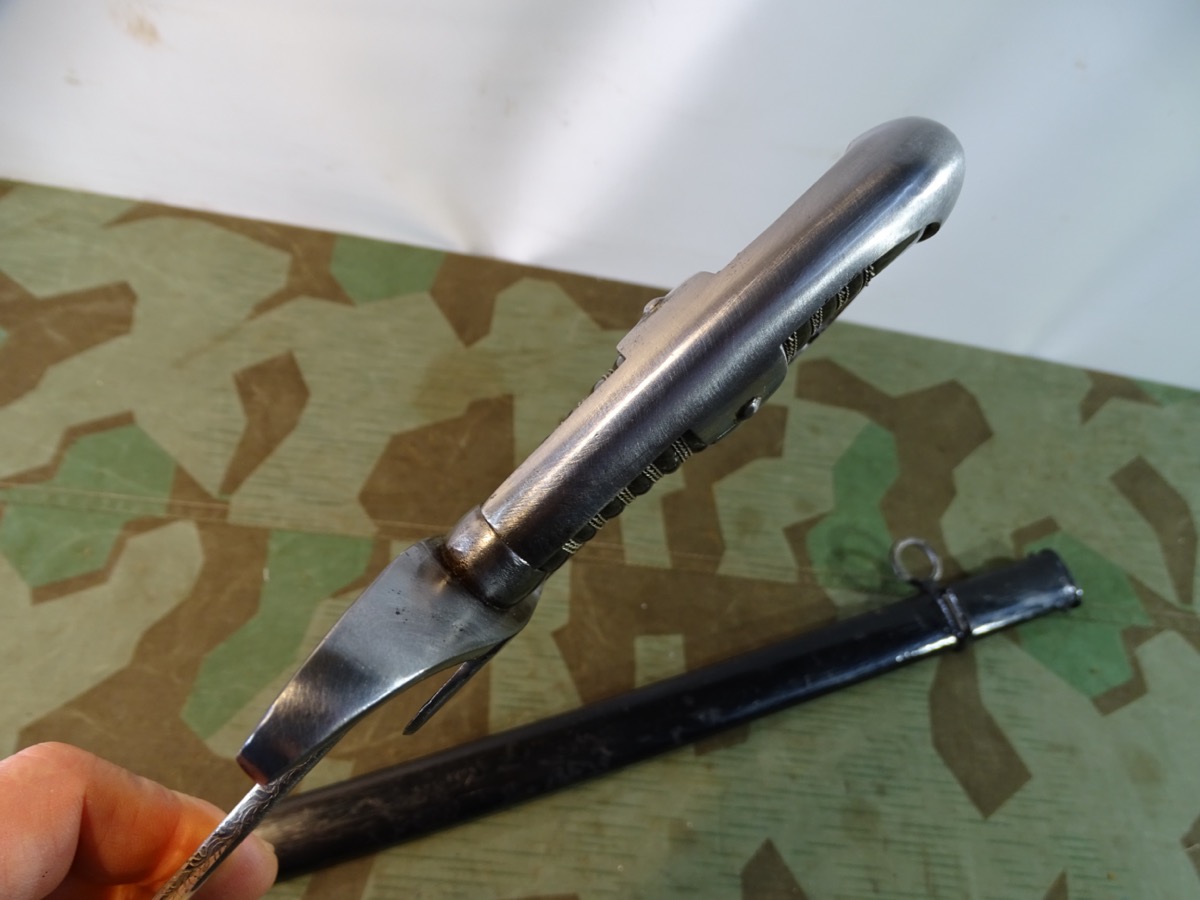 Garde Artillerie Säbel von WKC mit sehr schöner Ätzung " Reiter Abt. 4 Garde Artillerie Feld Art. Rgt." Garde Artillerie Säbel von WKC mit sehr schöner Ätzung " Reiter Abt. 4 Garde Artillerie Feld Art. Rgt."