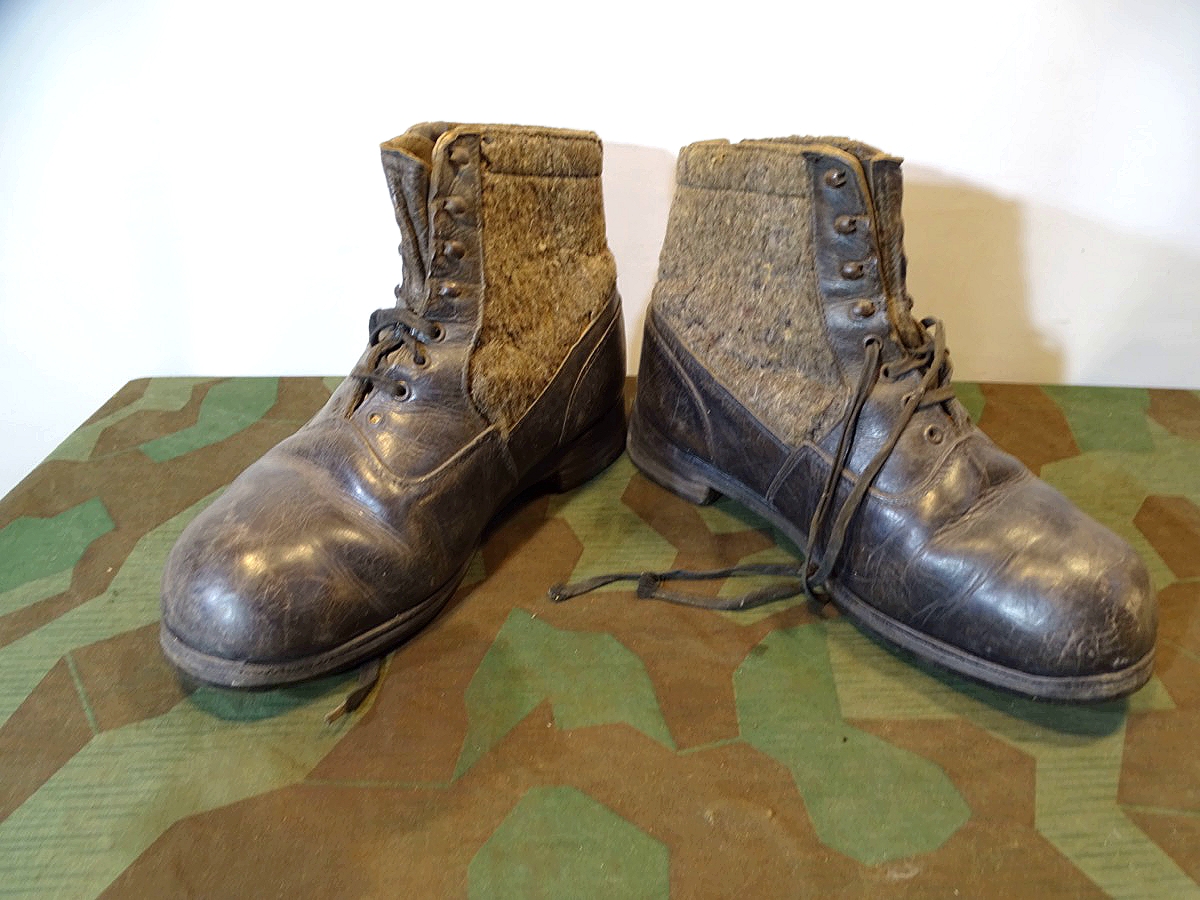 2. Welkrieg , Filz/ Leder Winter Marschschuhe / Halbschuhe, späte Fertigung. 