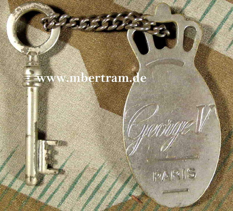 Zimmerschlüssel aus dem Pariser Hotel " George V"