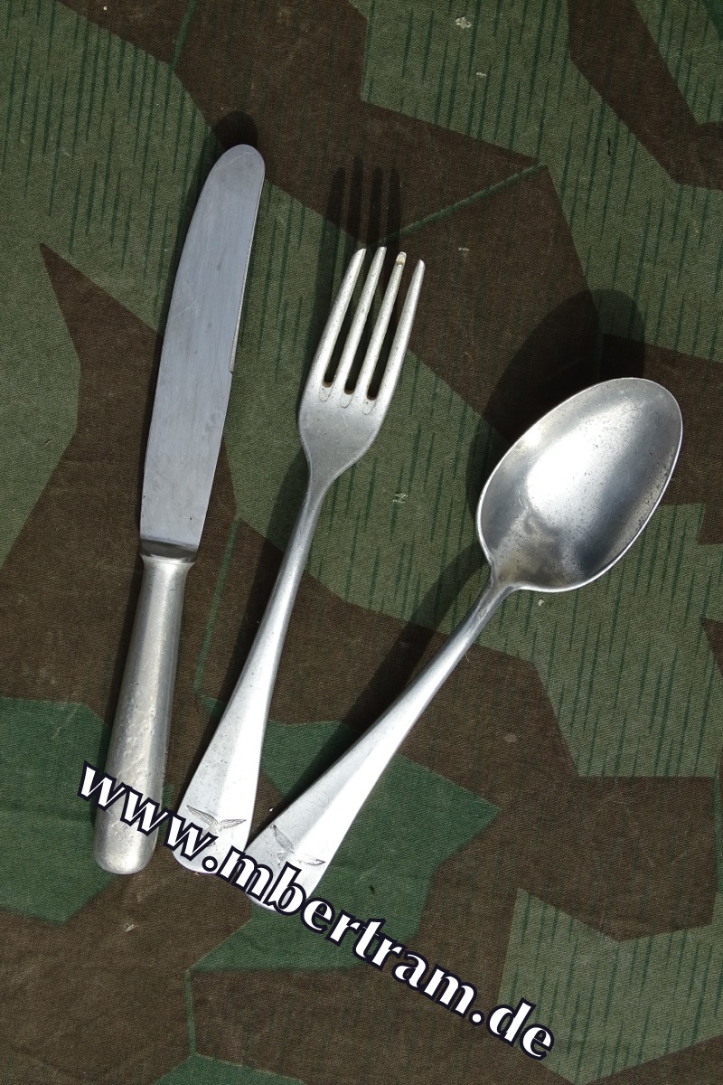 3 Stück Luftwaffen Besteck. Gabel, Löffel, Messer, gleicher Hst.:" HMZ" Hessen