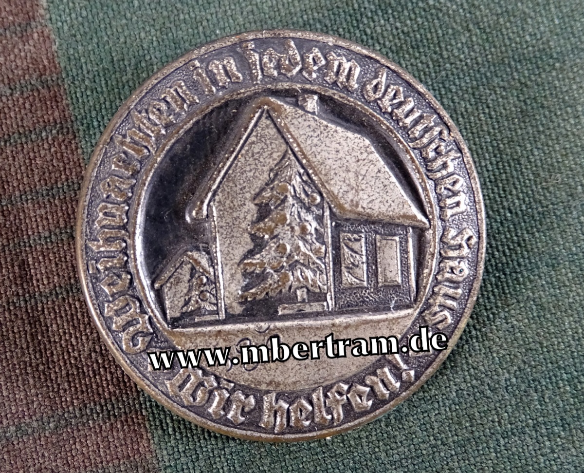 1. Winterhilfswerk des deutschen Volkes 1933/34 , Blechabzeichen mit Nadelsystem.