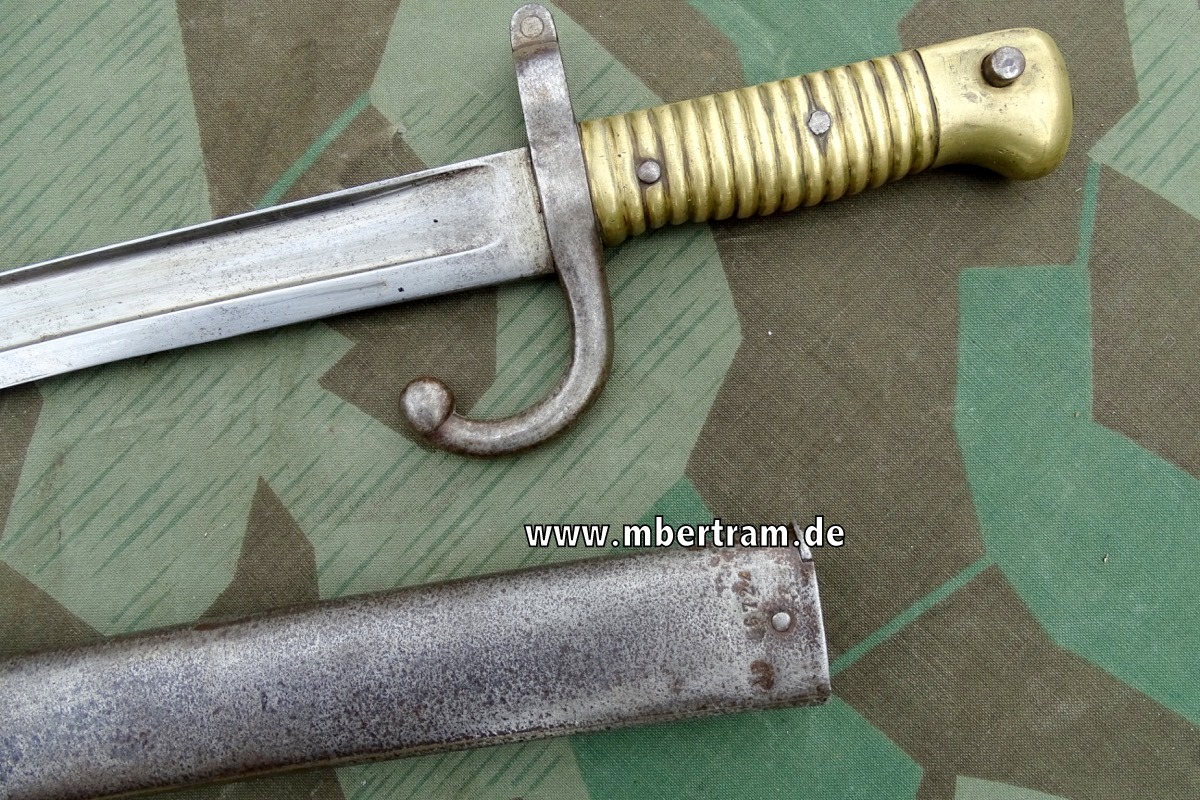 15795-3 Frankreich Chassepot-Bajonett um 1870, Metallscheide, L.ca. 71cm