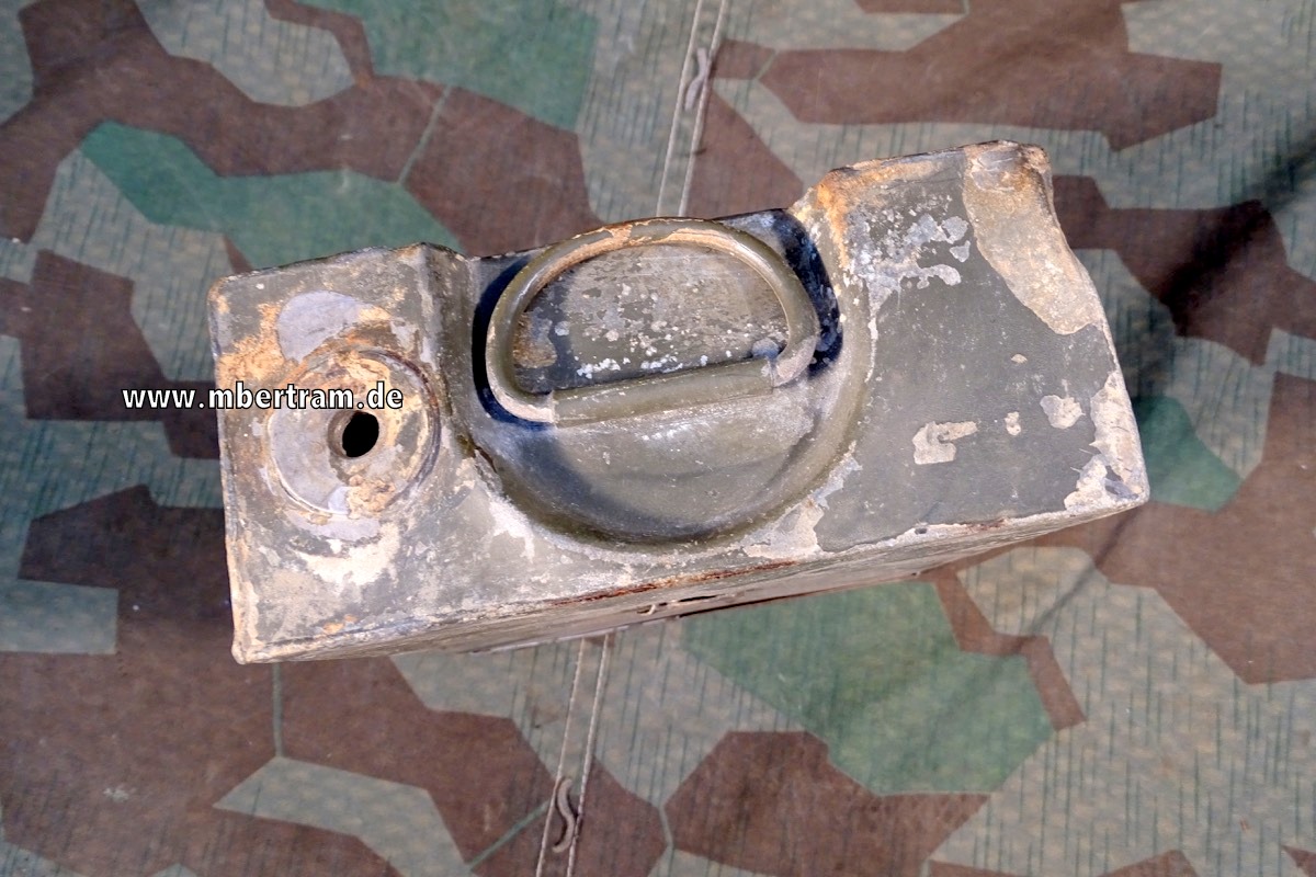 Wehrmacht / Waffen SS :  3 Kg Pioniersprengladung, Sprengbüchse 24
