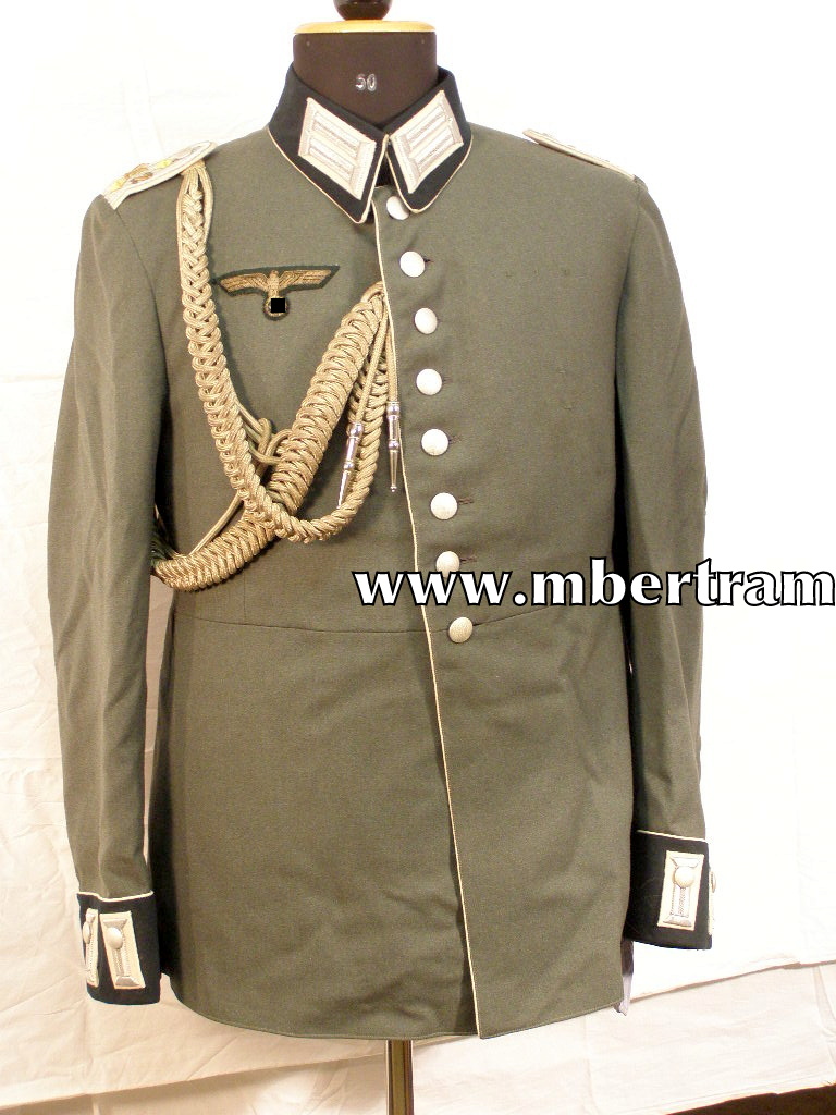 Waffenrock Hauptmann Infanterie Rgt. 12. Mit Fangschnur