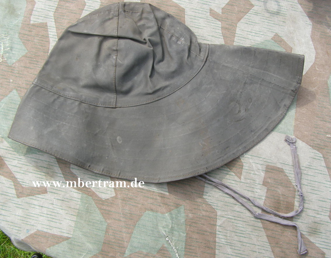 Kriegsmarine Südwester / Regenbekleidung. 1941, Gr.56