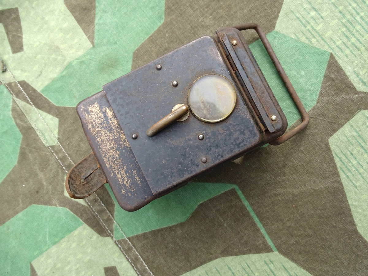 1. Weltkrieg / Reichswehr / Wehrmacht  Signal Taschenlampe / Handlampe mit 2 Farbwechslern 1. Weltkrieg / Reichswehr / Wehrmacht  Signal Taschenlampe / Handlampe mit 2 Farbwechslern