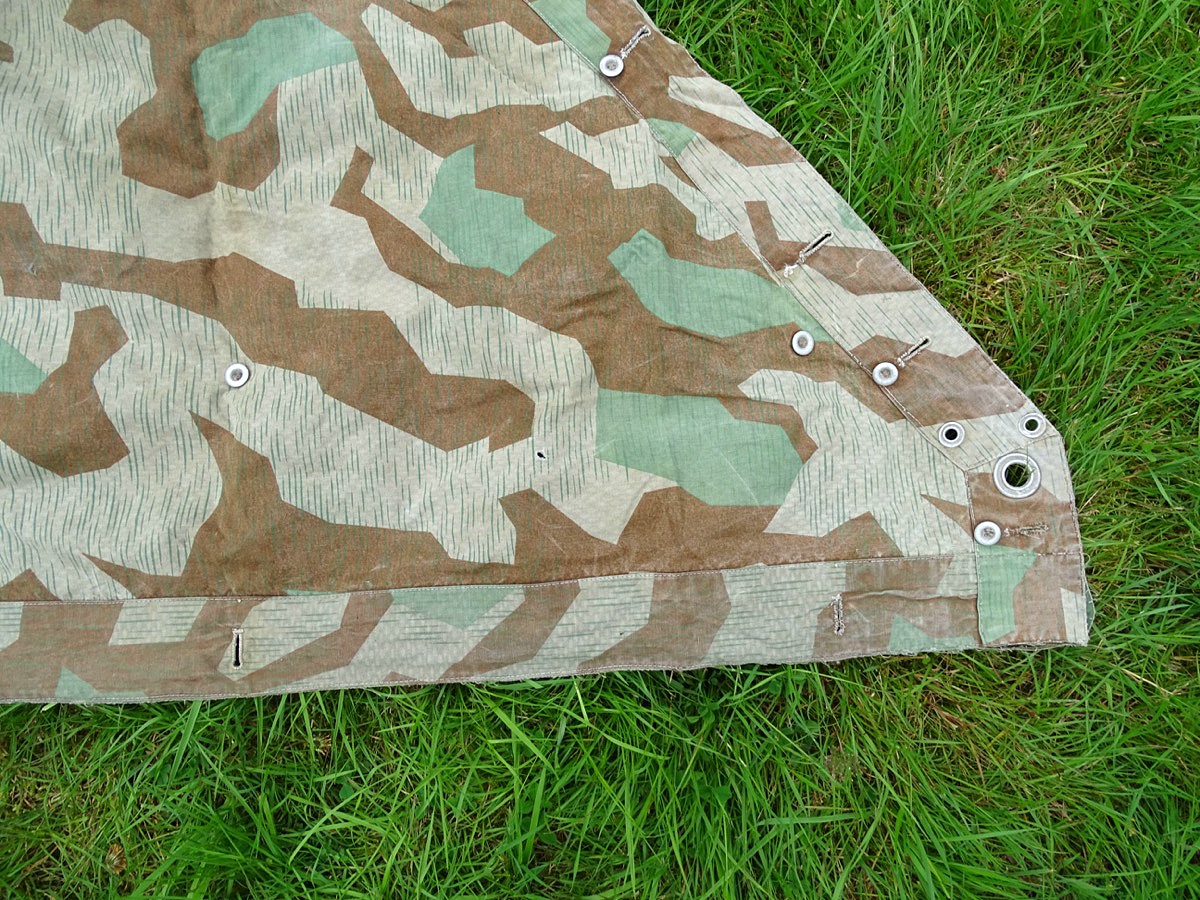 Dreieckszeltbahn Wehrmacht, farbfrisches Tarnmuster, 1939, 2 Riemen (5) Dreieckszeltbahn Wehrmacht, farbfrisches Tarnmuster, 1939, 2 Riemen (5)