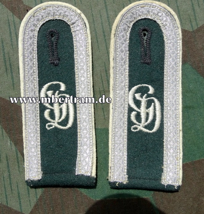 Paar Schulterklappen Uffz. Inf. Rgt. "Großdeutschland"