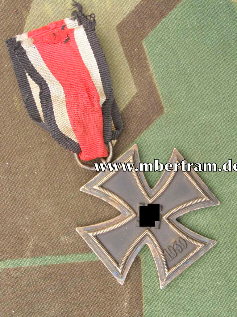 Eisernes Kreuz 1939 2. Klasse am Bandabschnitt, o.Hst.