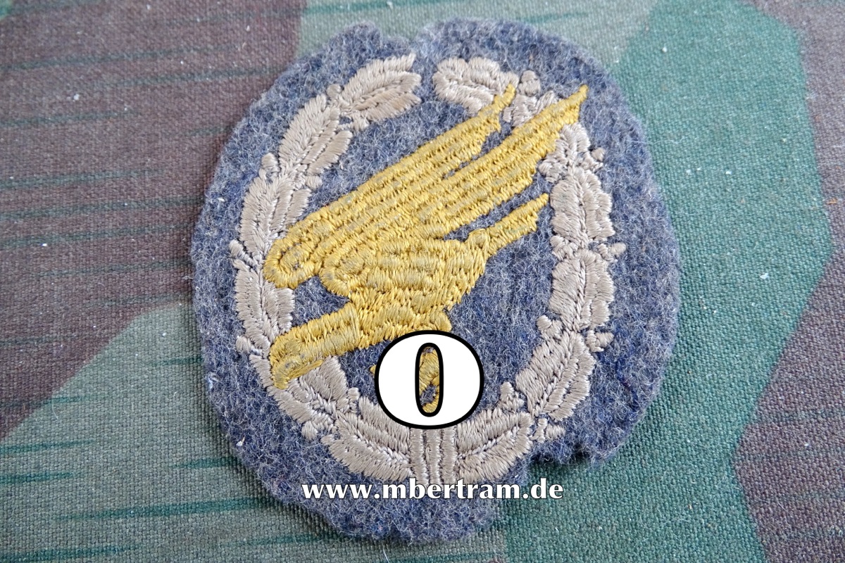 Fallschirmschützenabzeichen Stoffausführung, maschinengestickte Ausführung