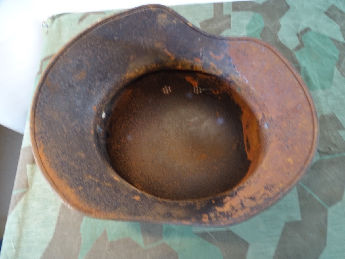 Original Luftschutz Helmglocke Gladiator Form, rauchgeschwärzt 