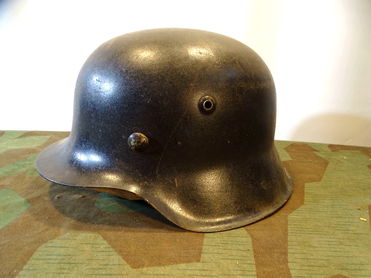 Wehrmachts Stahlhelm  M 40 weiterbenutzt bei Feuerwehr. Gr 56