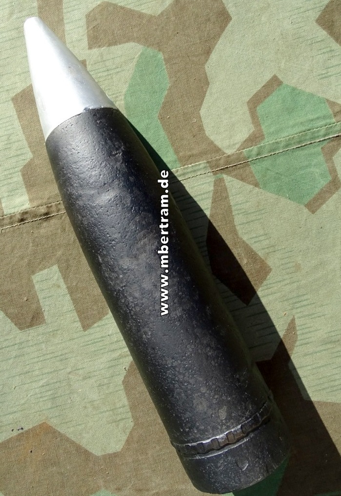 Deutsche 7,5 cm Infanterie-Granate 18 mit Zünder