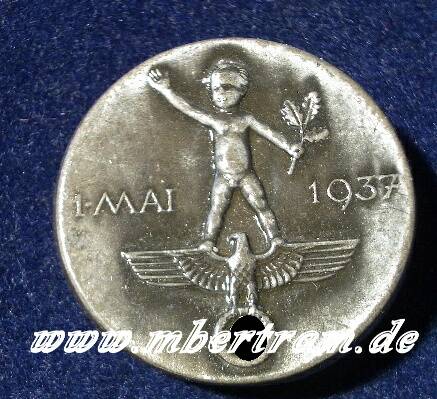 Anstecker" Mai 1937". Aluminium, eingepresste Nadel. Hst.