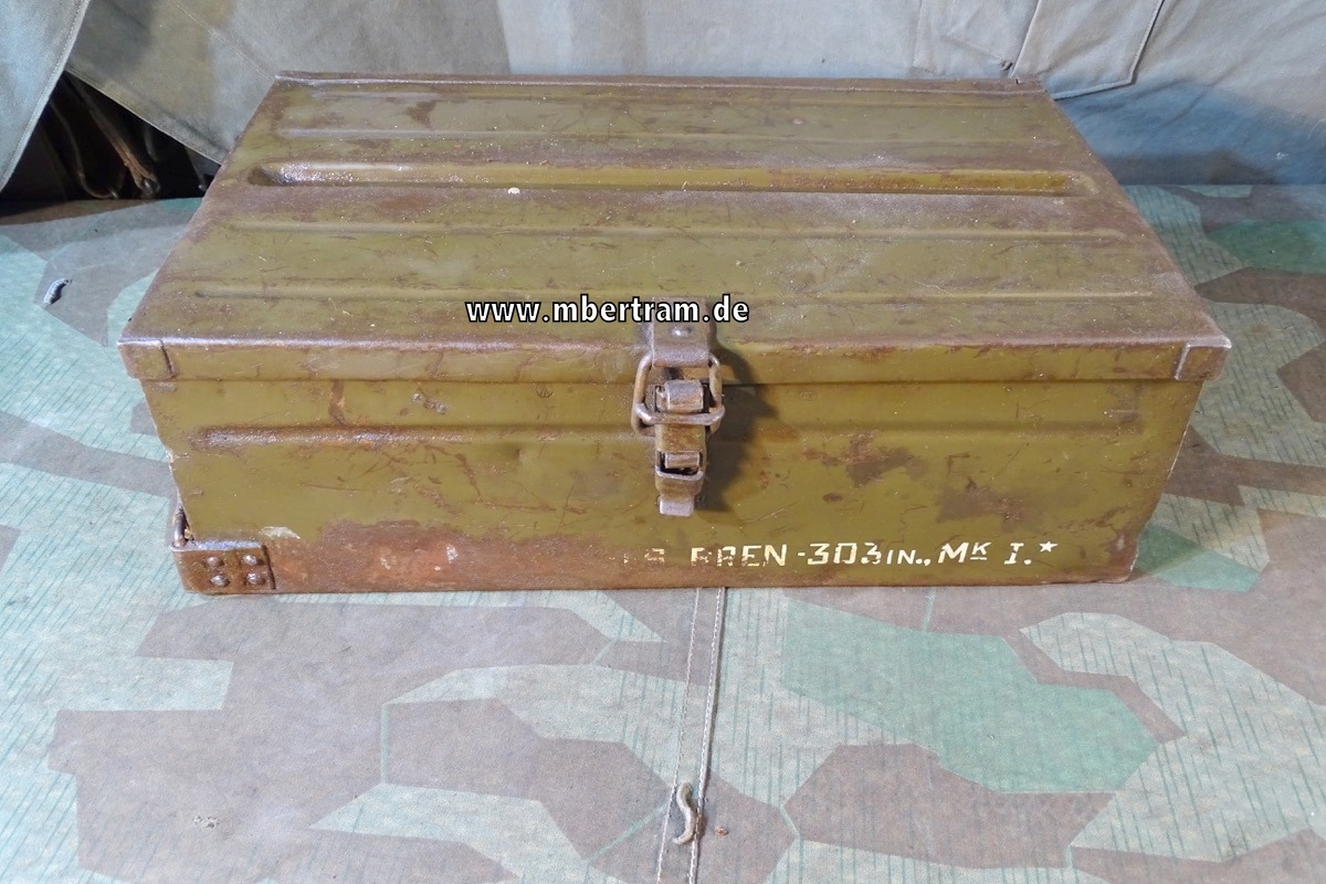 Britischer Magazinkasten für 12 Brenn MG Magazine 2. Weltkrieg.