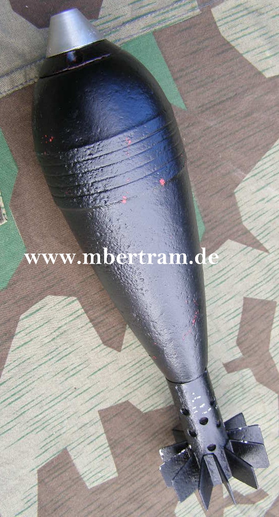 Wehrmachts 8cm Werfergranate Deko Aluzünder.