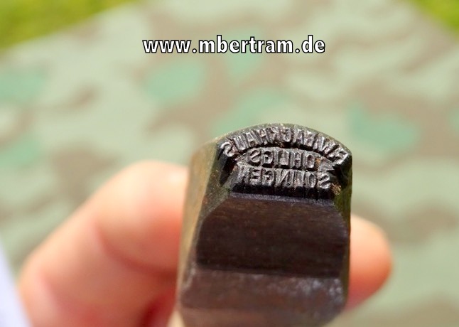 Hersteller Prägestempel der Fa. F.W. Backhaus, Blanke Waffen Solingen