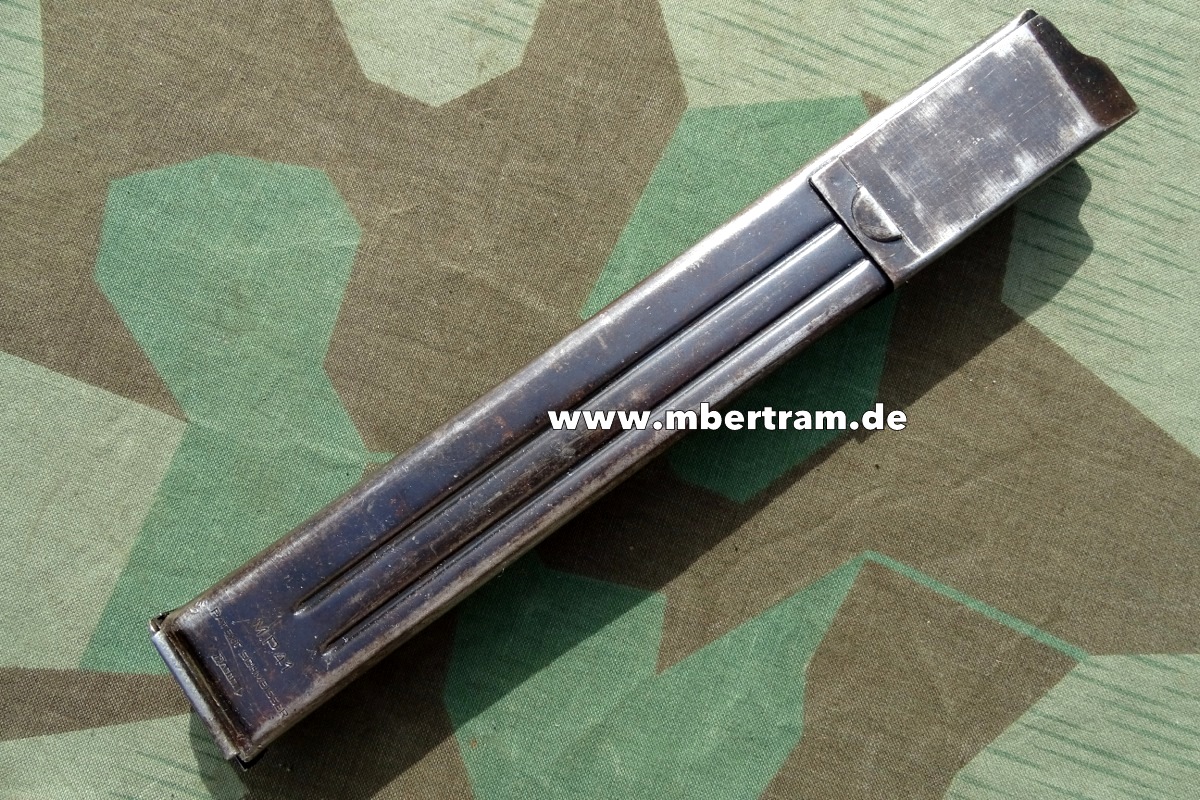 Original Wehrmachts " MP 41 Schmeisser " Magazin, noch ca. 70% brüniert.