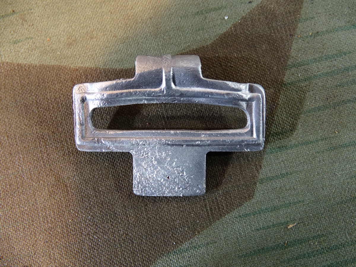 Gegenhalt / Gegenhaken für Alu Koppelschlösser 3. Reich, B&N 36, Berg & Nolte