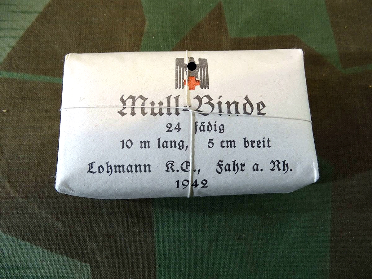 DRK Mull - Binde 1942, 24 fädig, 10 m lang, 5 cm breit. Lohmann KG Fahr a. Rh. Schöner Zustand