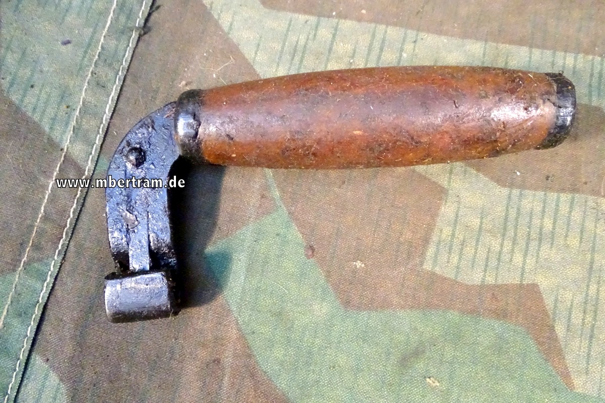 Tragegriff für russische Panzerbüchse PTRS 41