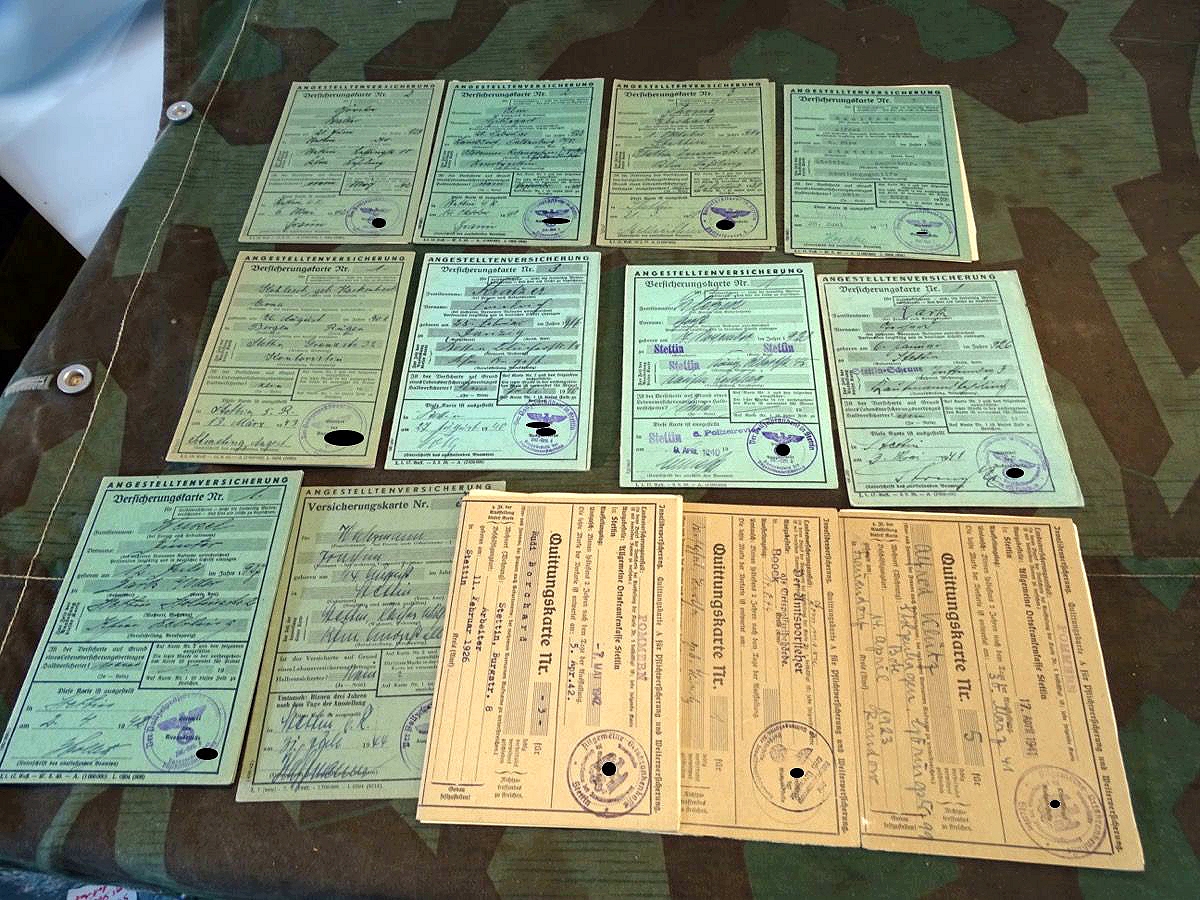 10 Ausweise Angestelltenversicherung und 3 x Invalidenversicherung Stettin 3. Reich
