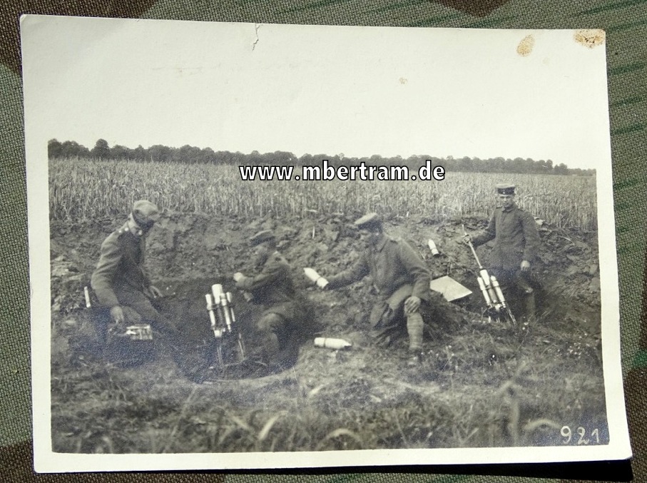 Foto einer leichten Minenwerfer Stellung mit 2 Werfern , 1. Weltkrieg