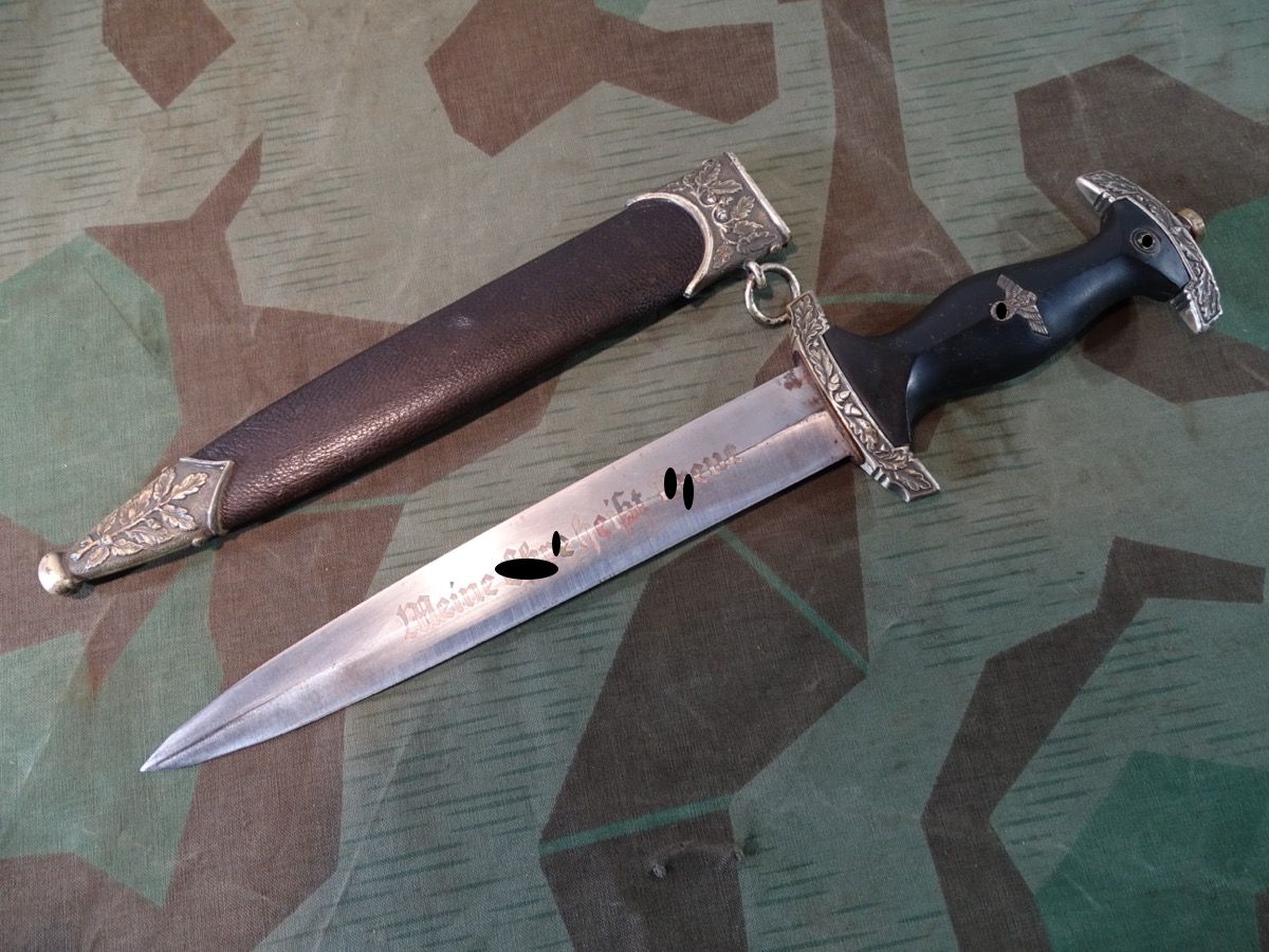 Replik: SS Ehrendolch M 33 mit belederter Scheide und Eichenlaub Parierstangen, RZM M 7/36. 