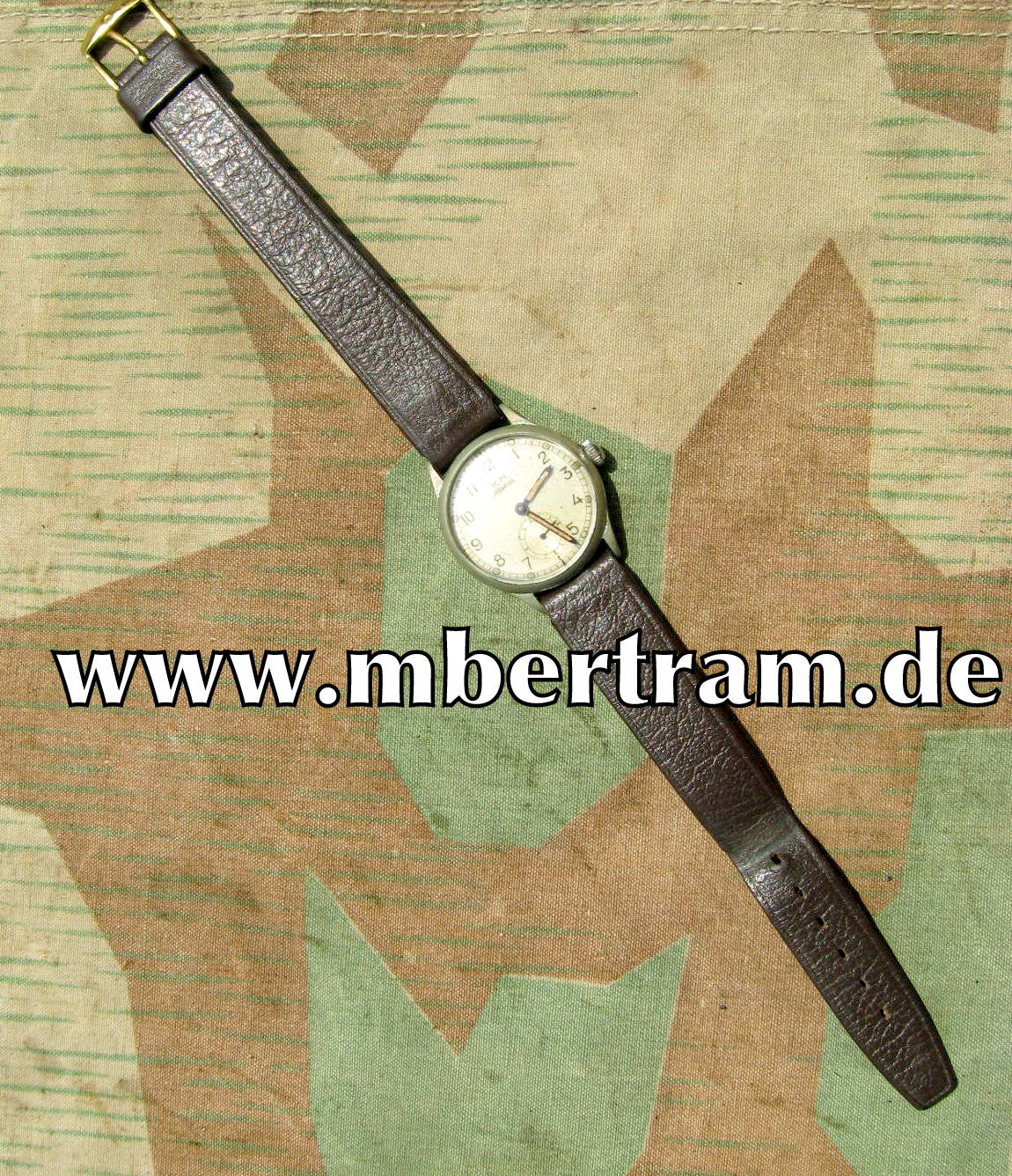 Kriegsmarine Dienstuhr " KM Alpina " Serien Nr. 304766