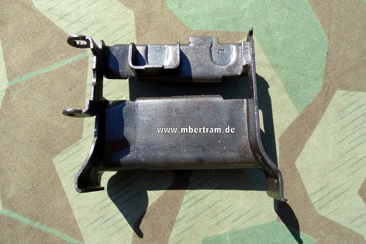 MG 42 Zuführer Unterteil der Wehrmacht, "cof"- Fa. Eickhorn Waffen Solingen