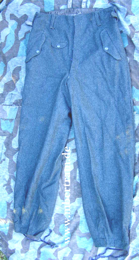 Grüne Hose für Fallschirmjäger, 1. Modell , UNGETRAGEN!!!