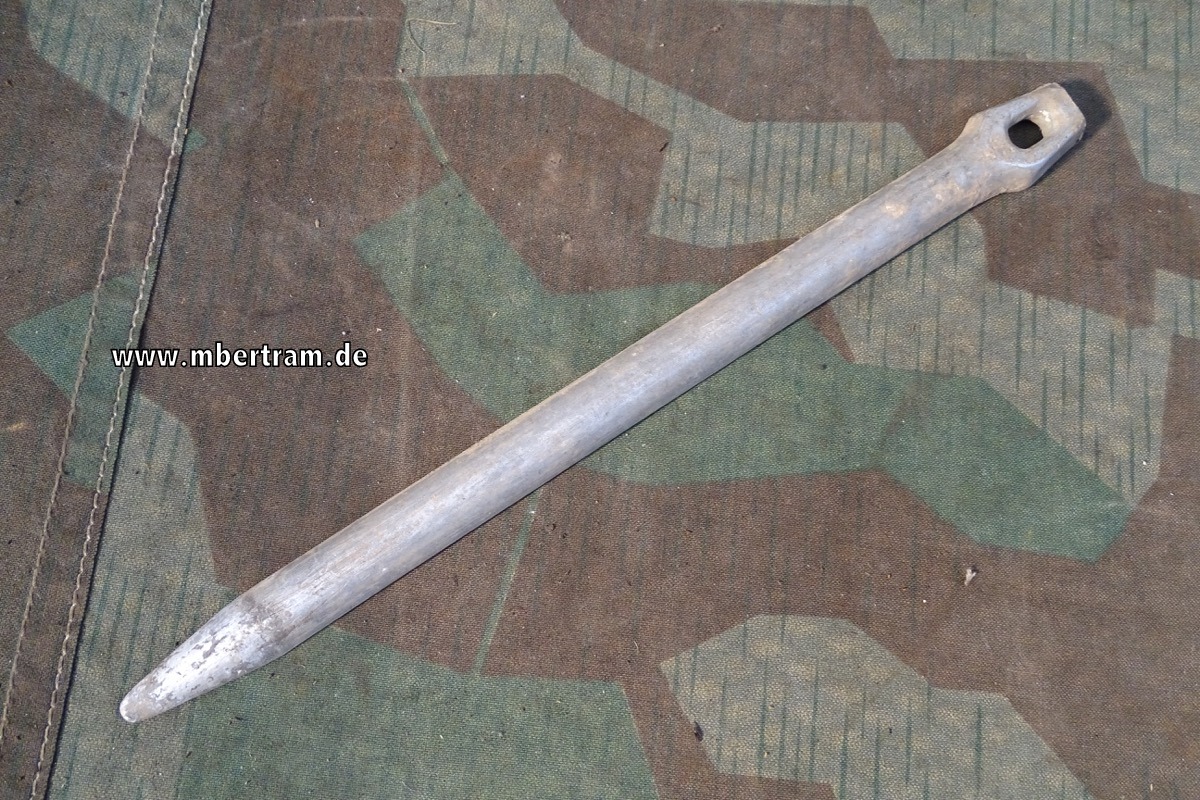 Waffen SS / Wehrmacht: Zelthäring,  Herstellermarke " gyq 41"