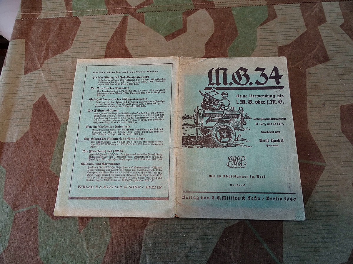 MG 34, seine Verwendung als L. M.G. und S. M.G. Unter Zugrundlegung der D /127-1 u.2, 1940