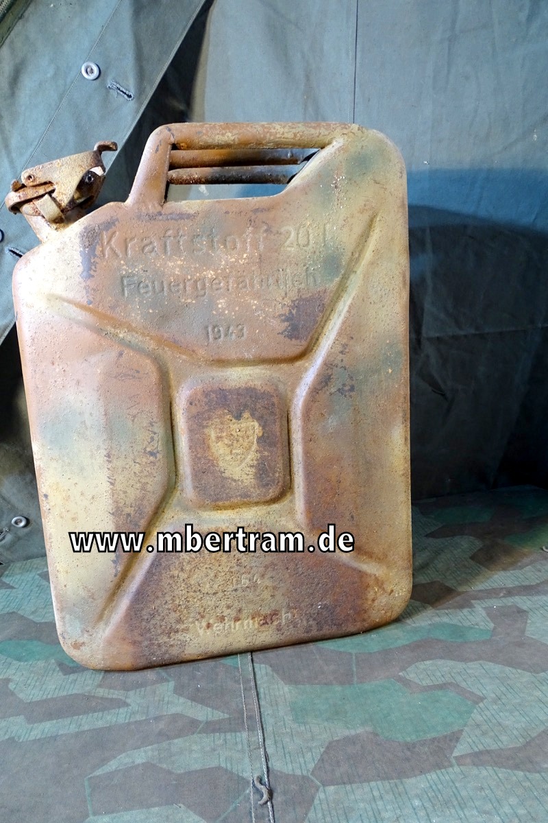 Benzin Kanister," Kraftstoff Feuergefährlich ,1943, Wehrmacht , Tarnfarben